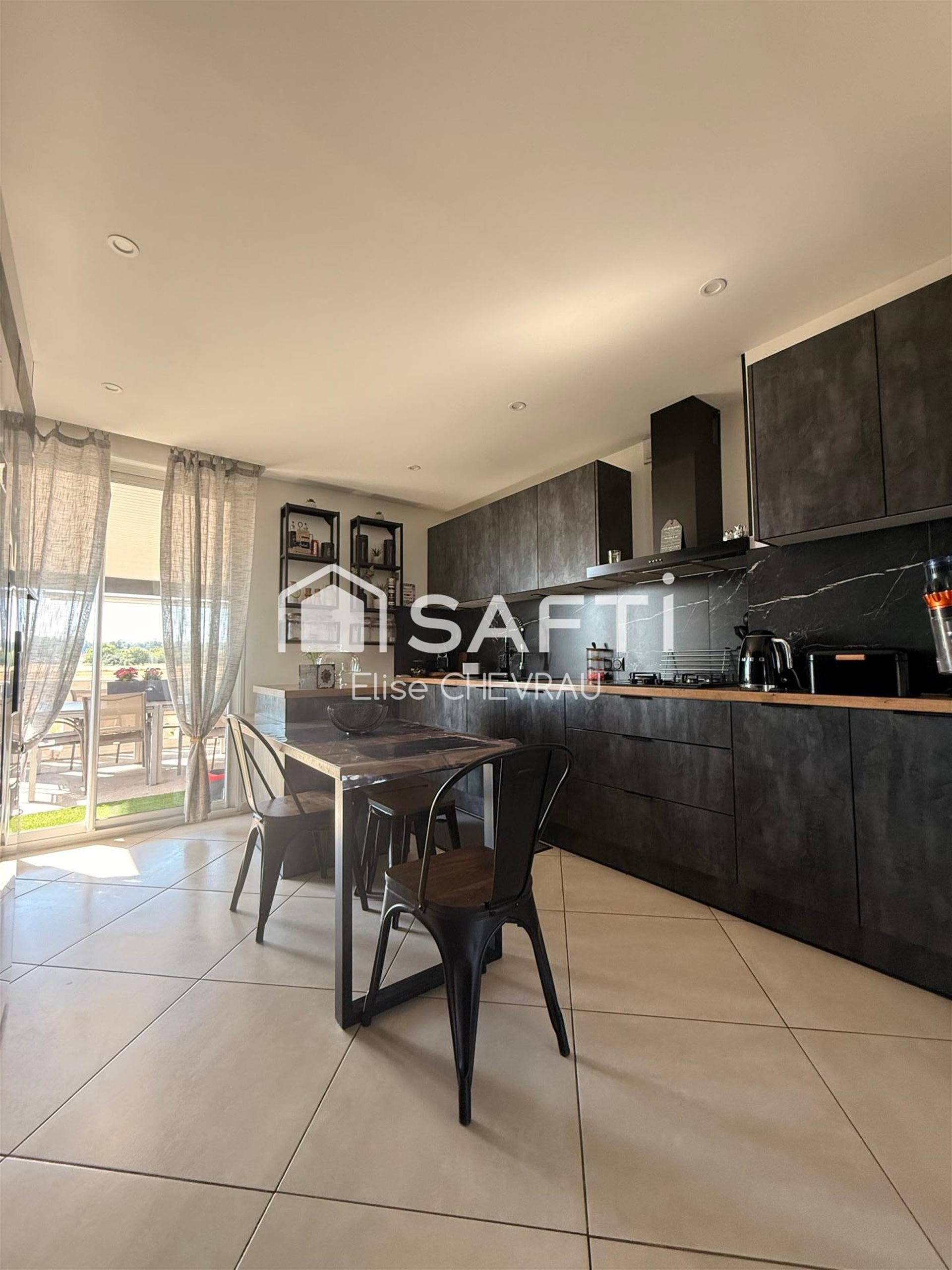 Maison à vendre, 197m², Mions