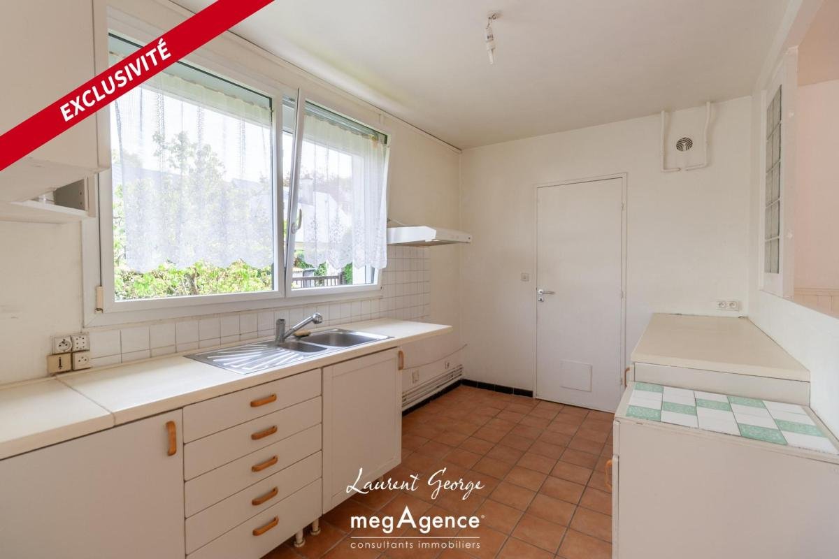 Maison à vendre, 107m², Saint-Léger-du-Bourg-Denis