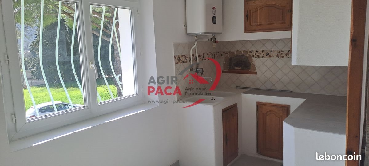 Appartement à louer, 45m², Seillans
