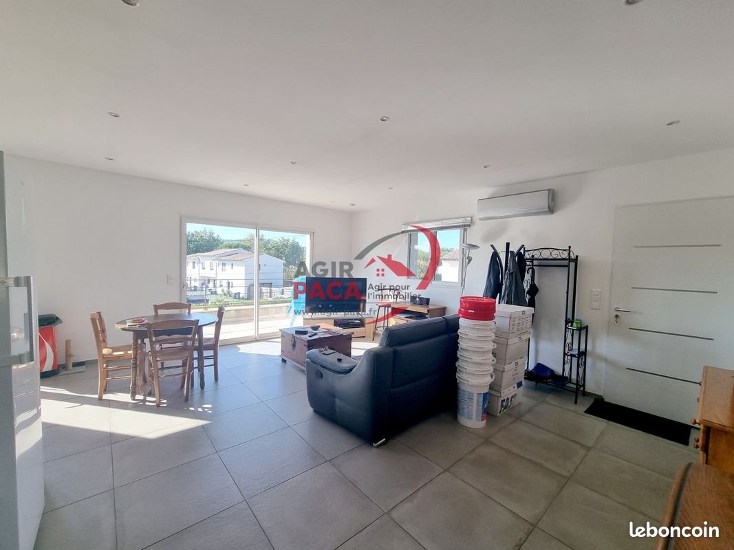 Appartement à louer, 68m², Callian