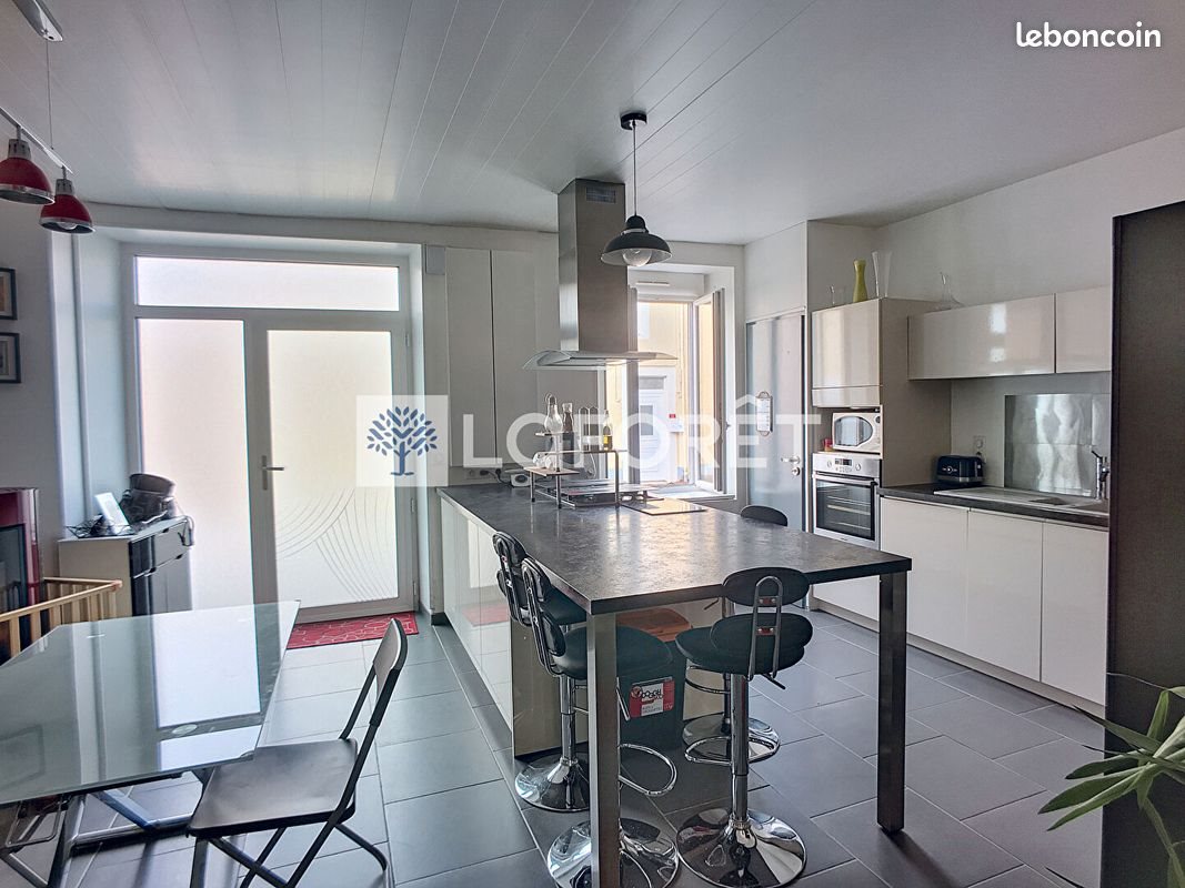 Maison à louer, 91m², Mauléon