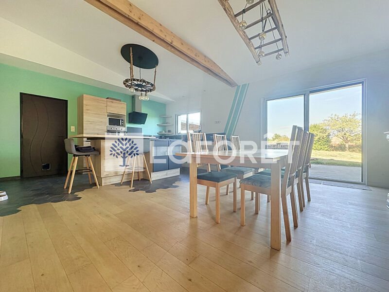Maison à vendre, 161m², Bressuire