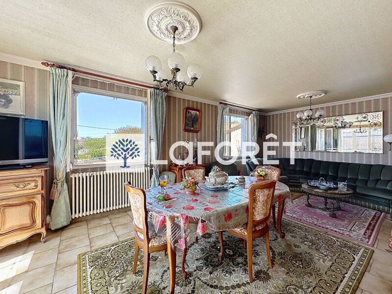 Maison à vendre, 121m², Airvault