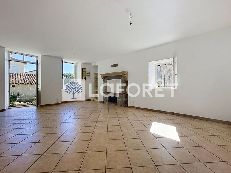 Maison à vendre, 158m², Courlay