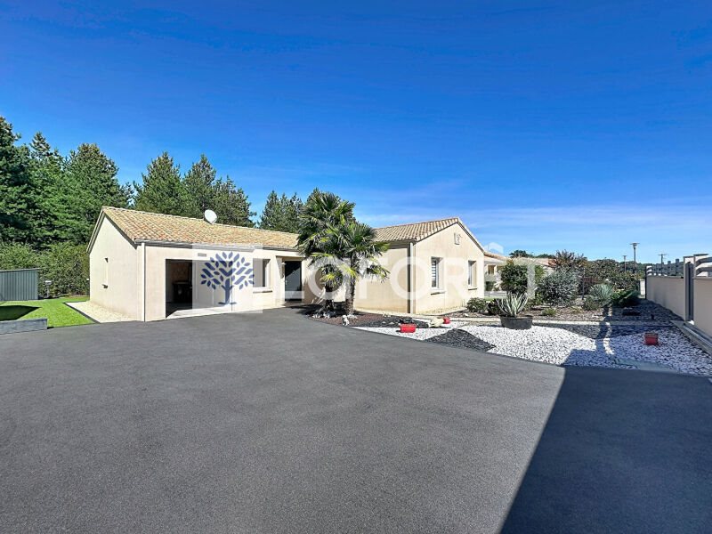 Maison à vendre, 101m², Bressuire