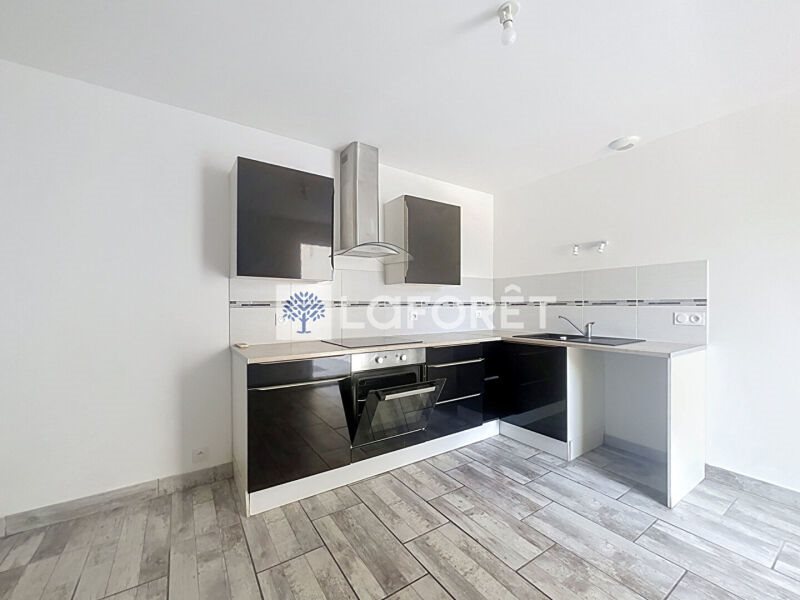 Maison à louer, 97m², Faye-l'Abbesse