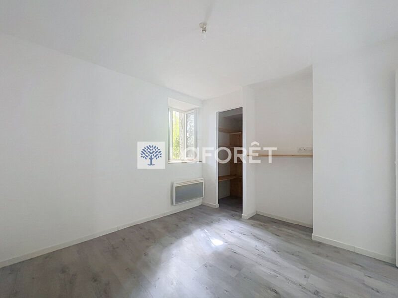 Maison à louer, 97m², Faye-l'Abbesse