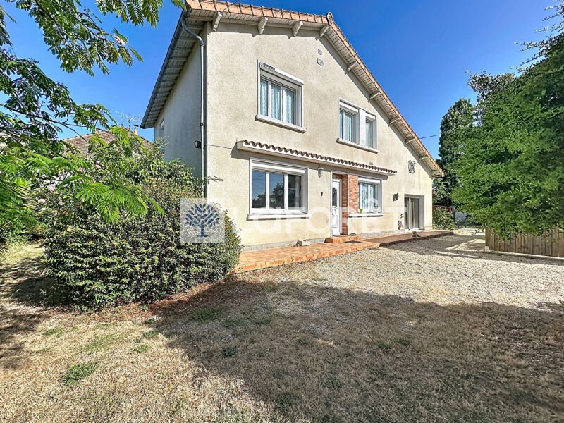 Maison à vendre, 121m², Saint-Varent