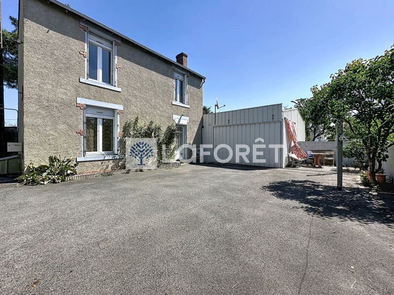 Maison à vendre, 86m², Saint-Varent