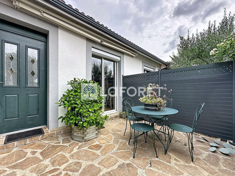 Maison à vendre, 151m², Bressuire