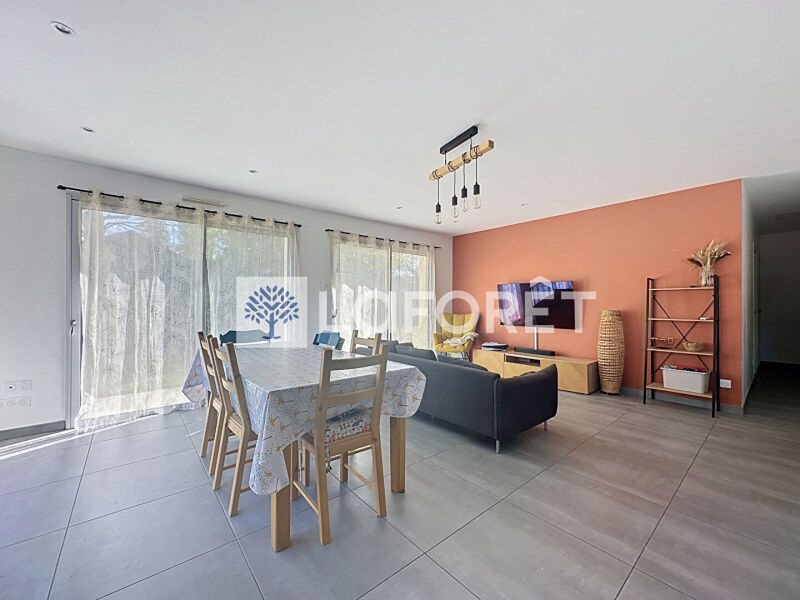 Maison à louer, 91m², Bressuire