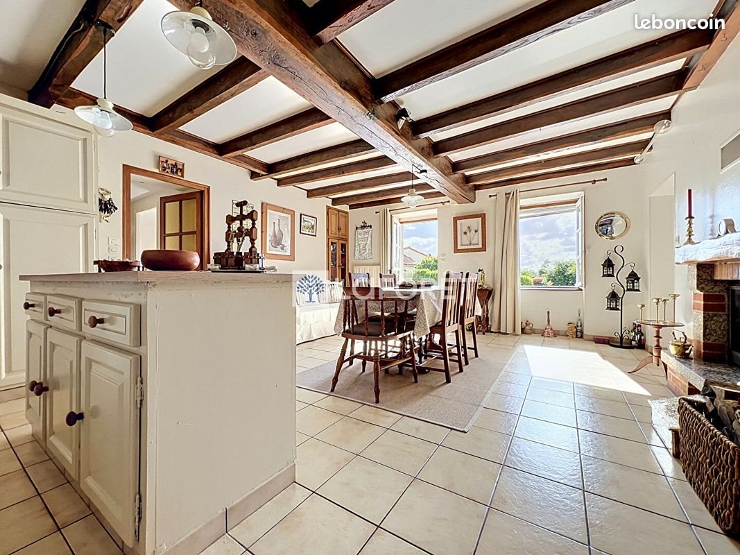 Maison à vendre, 146m², Moncoutant