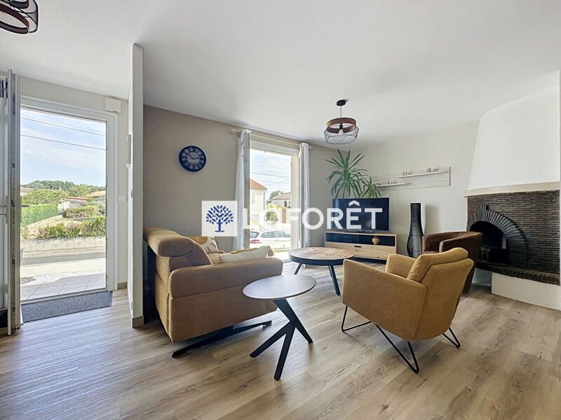 Maison à vendre, 99m², Nueil-les-Aubiers