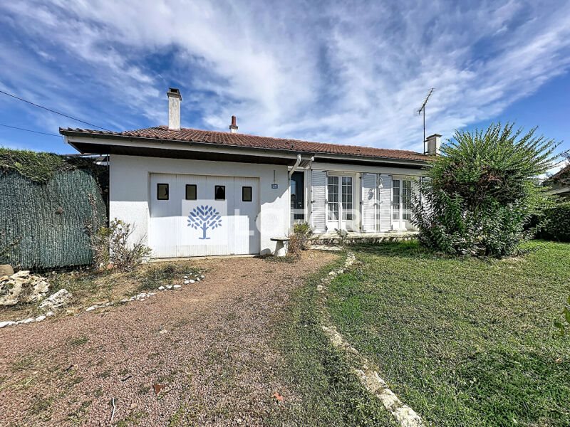 Maison à vendre, 93m², Saint-Varent
