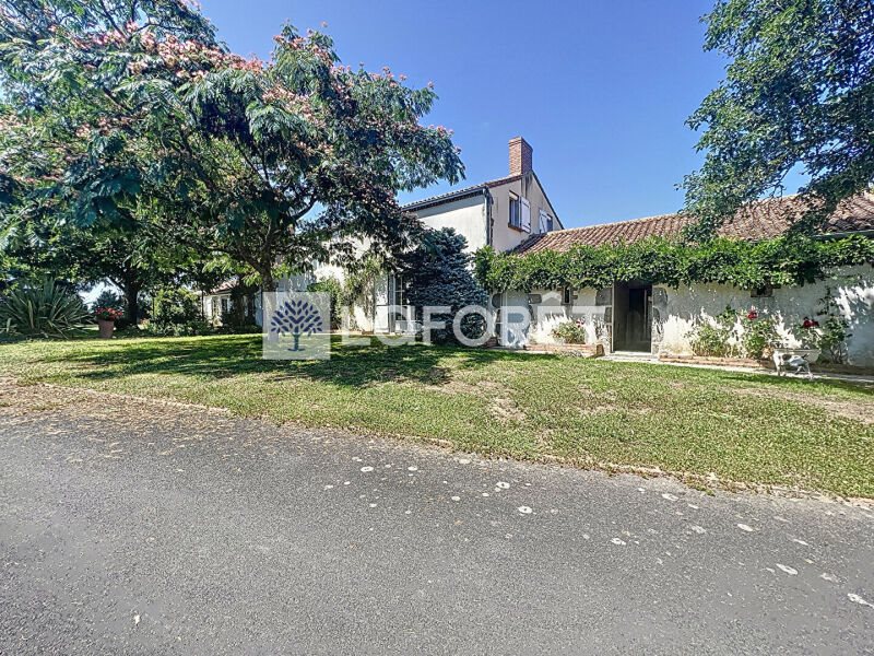 Maison à vendre, 190m², Chiché