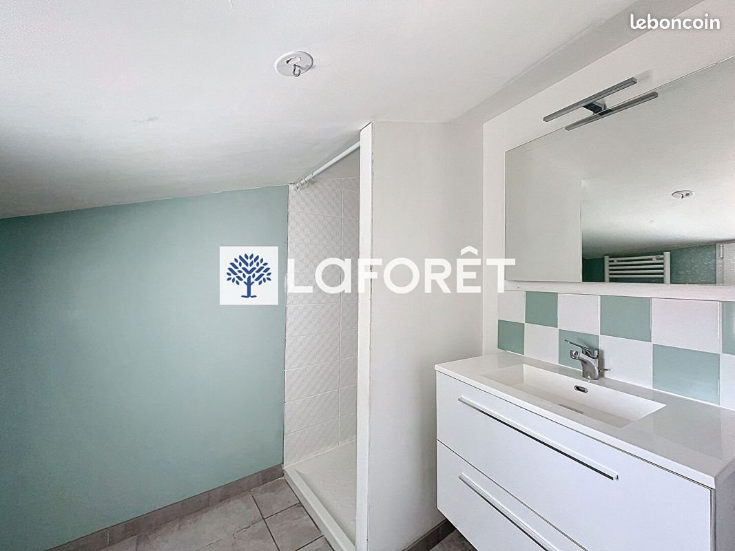 Maison à louer, 73m², Somloire