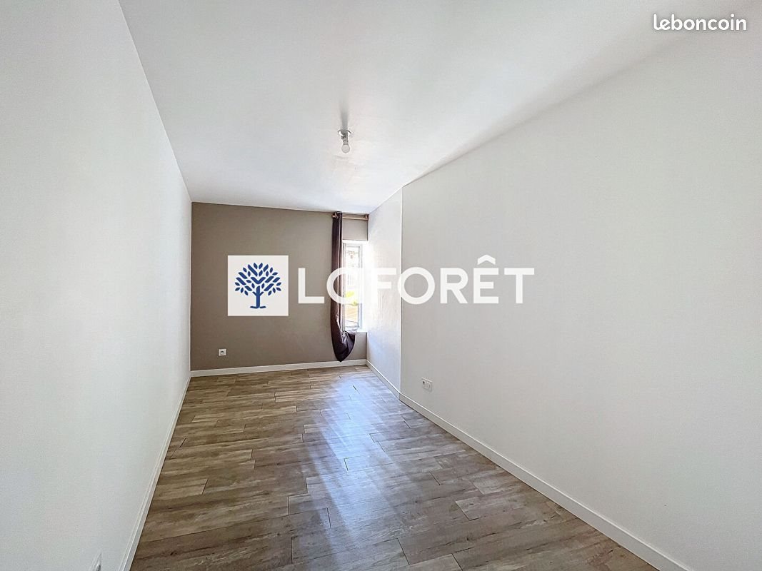 Maison à louer, 73m², Somloire