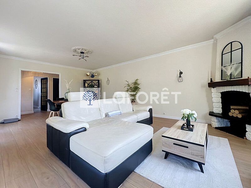 Maison à vendre, 186m², Bressuire