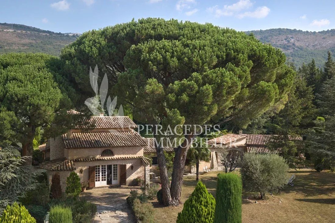 Maison à vendre, 231m², Saint-Vallier-de-Thiey