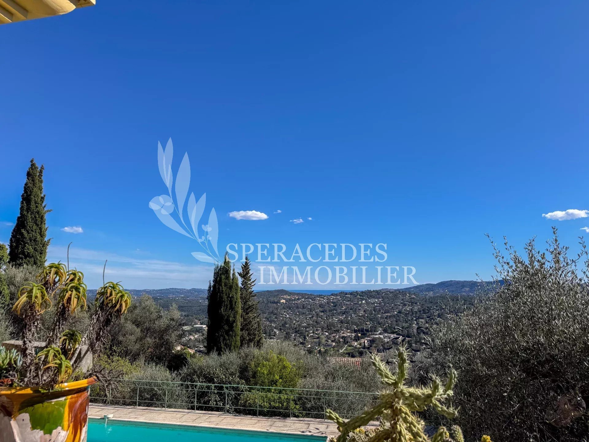 Maison à vendre, 230m², Spéracèdes