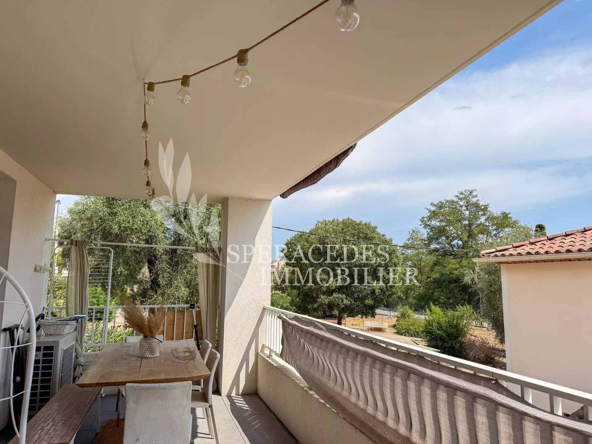 Appartement à vendre, 75m², Spéracèdes
