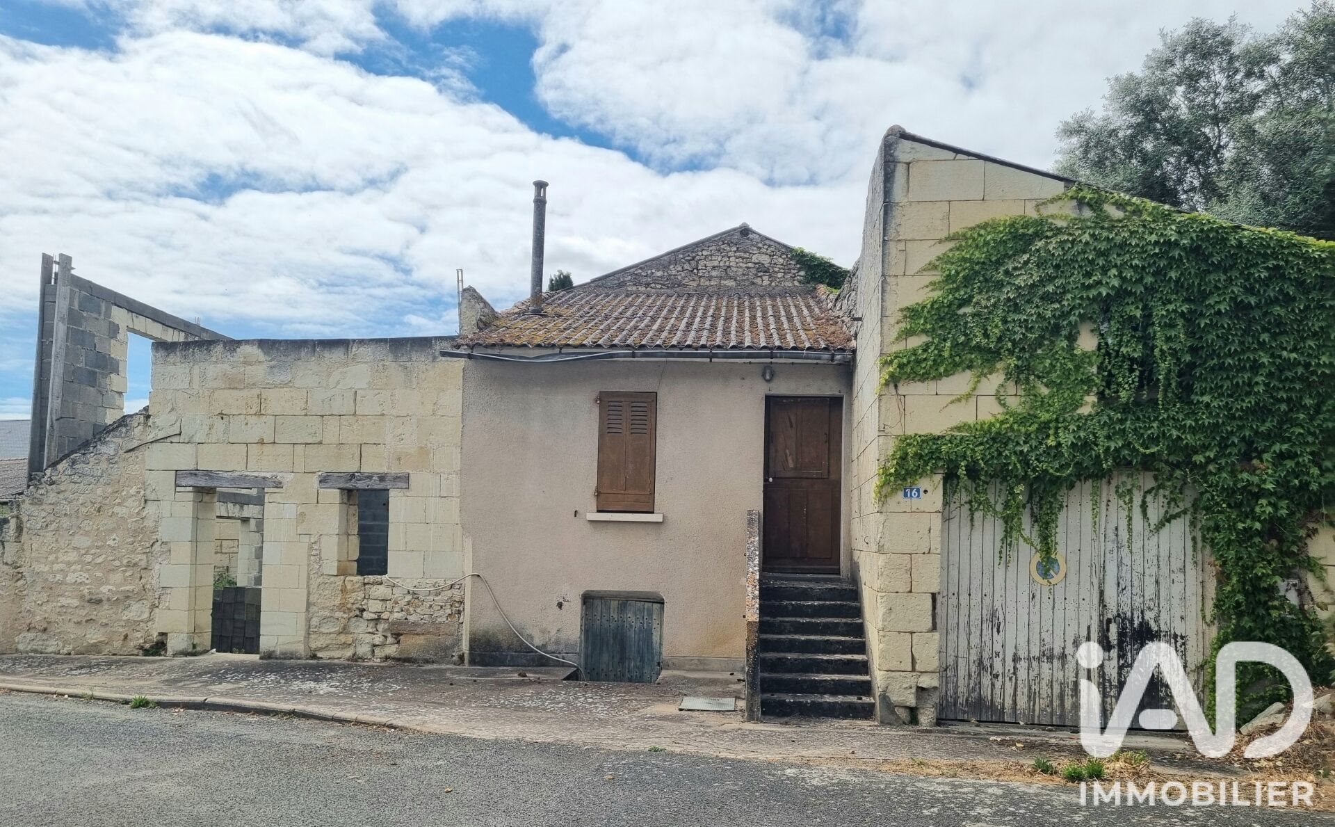 Maison à vendre, 27m², Le Puy-Notre-Dame