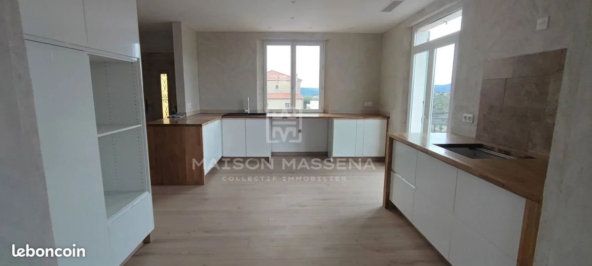 Appartement à louer, 92m², Cagnes-sur-Mer