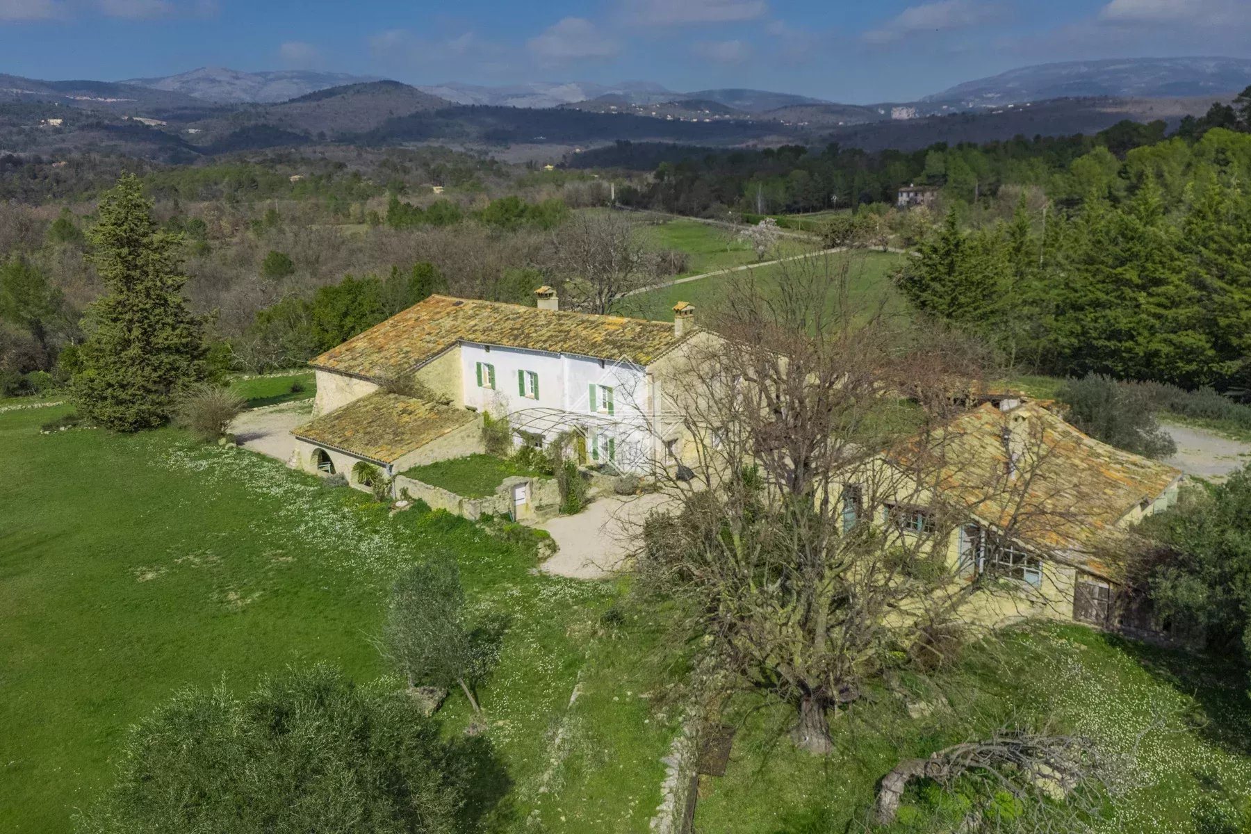 Maison à vendre, 257m², Tourrettes