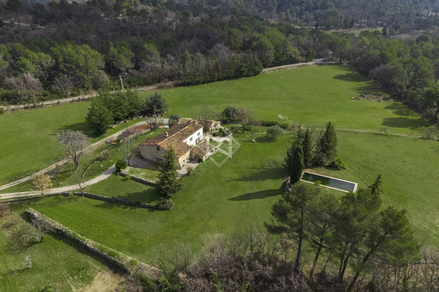 Maison à vendre, 257m², Tourrettes