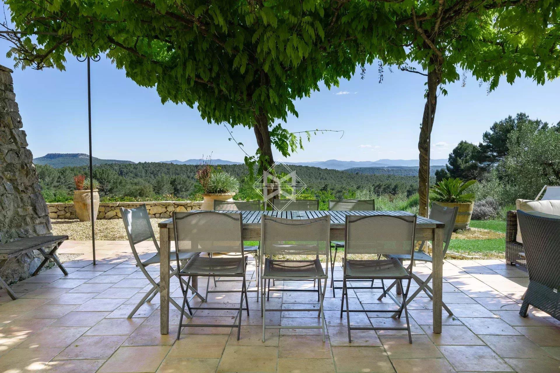 Maison à vendre, 270m², Callas