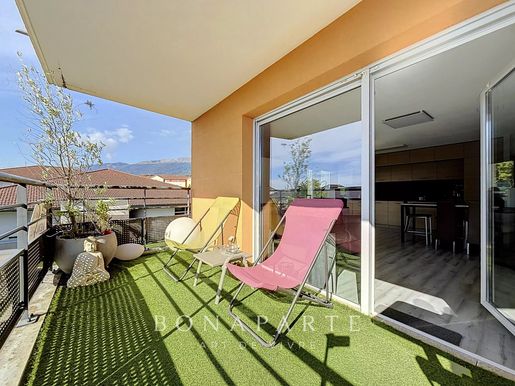 Appartement 4 pièces 91 m² · à Cessy · 91 m² · 490 000 €