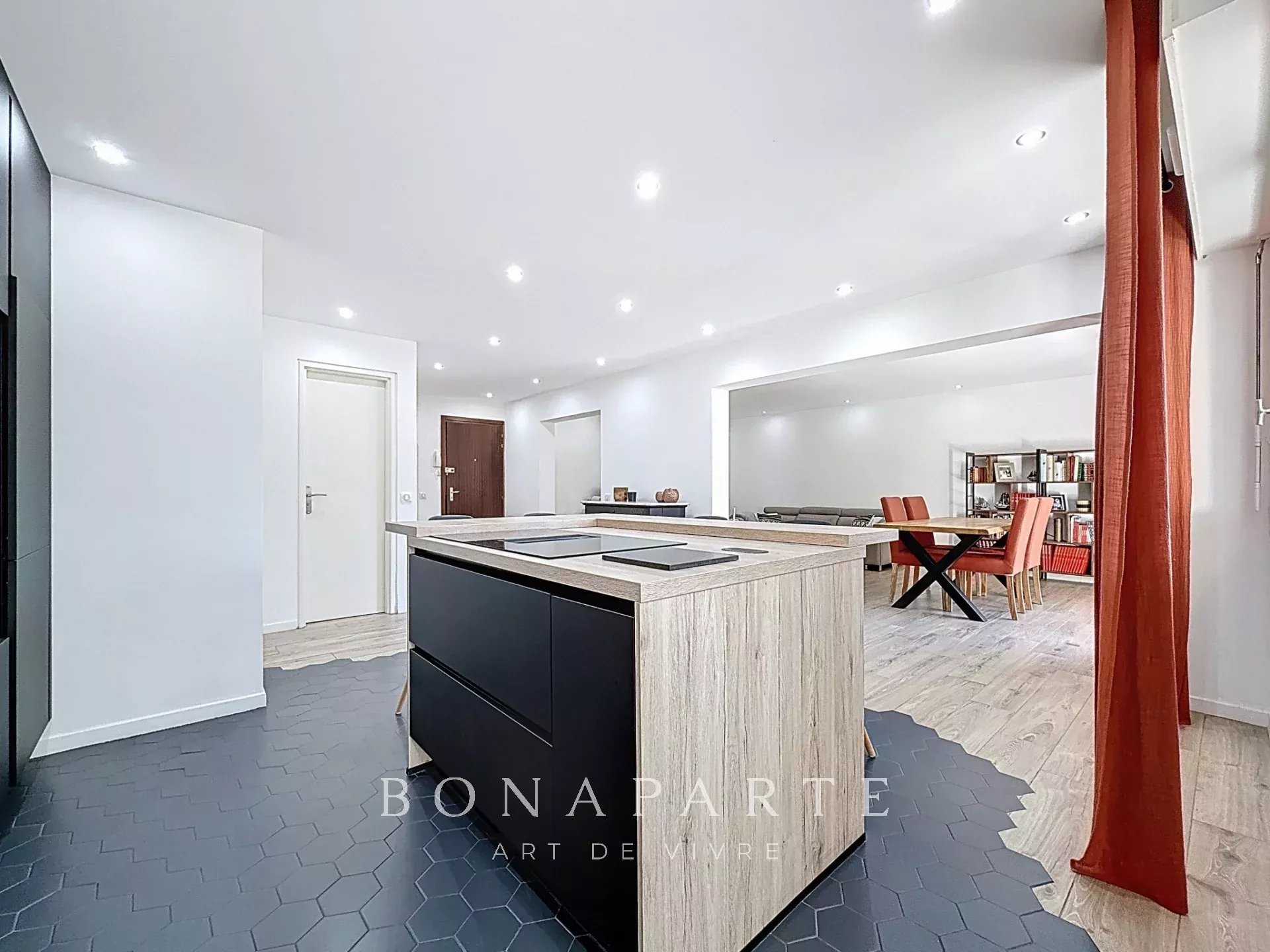 Appartement à vendre, 99m², Gex