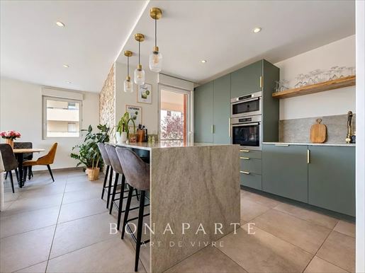 Appartement 4 pièces 89 m² · à Prévessin-Moëns · 89 m² · 560 000 €