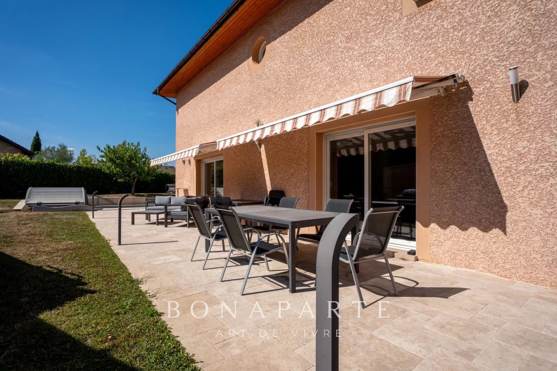 Maison à vendre, 222m², Neydens