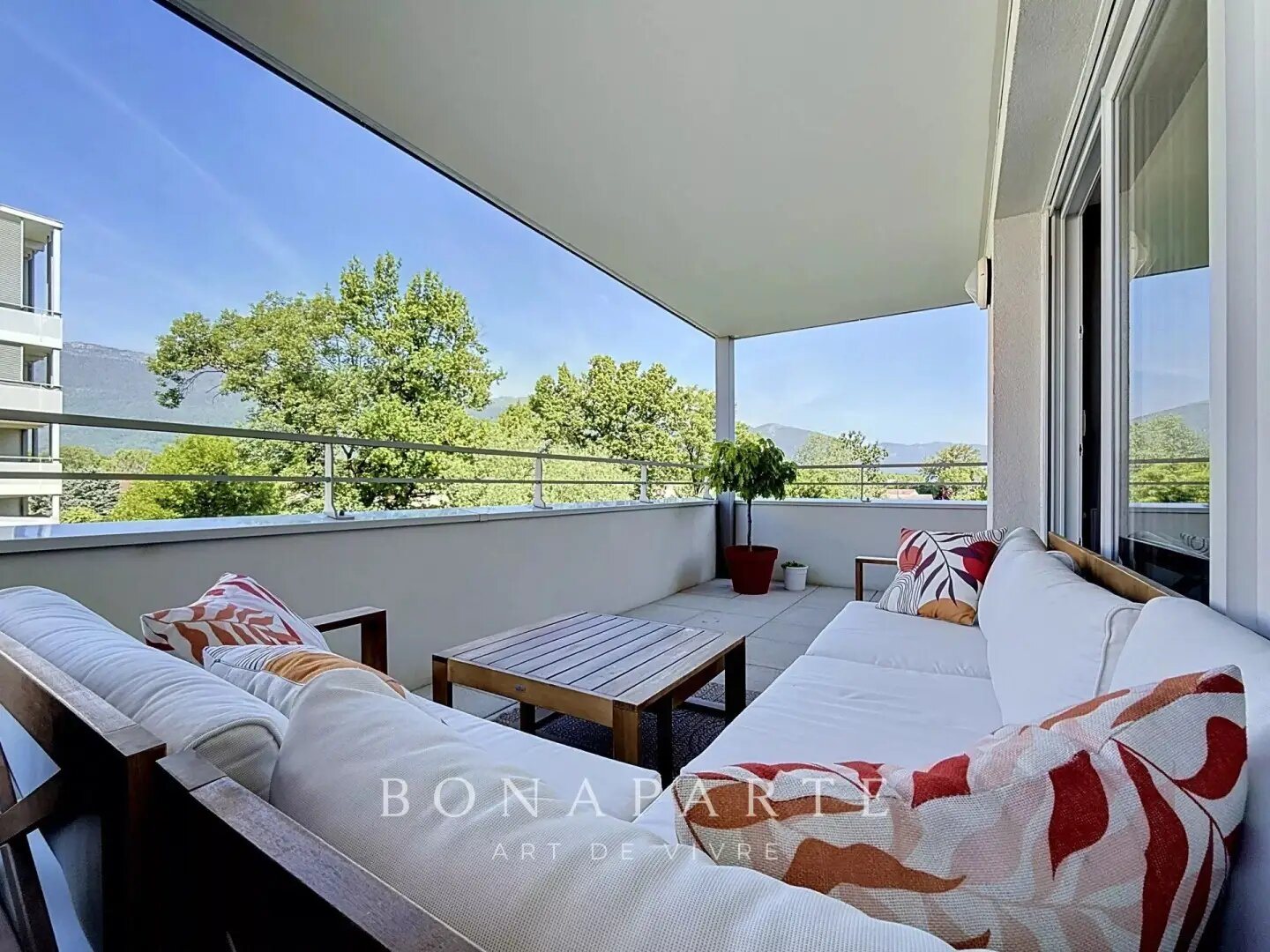 Appartement à vendre, 69m², Saint-Genis-Pouilly
