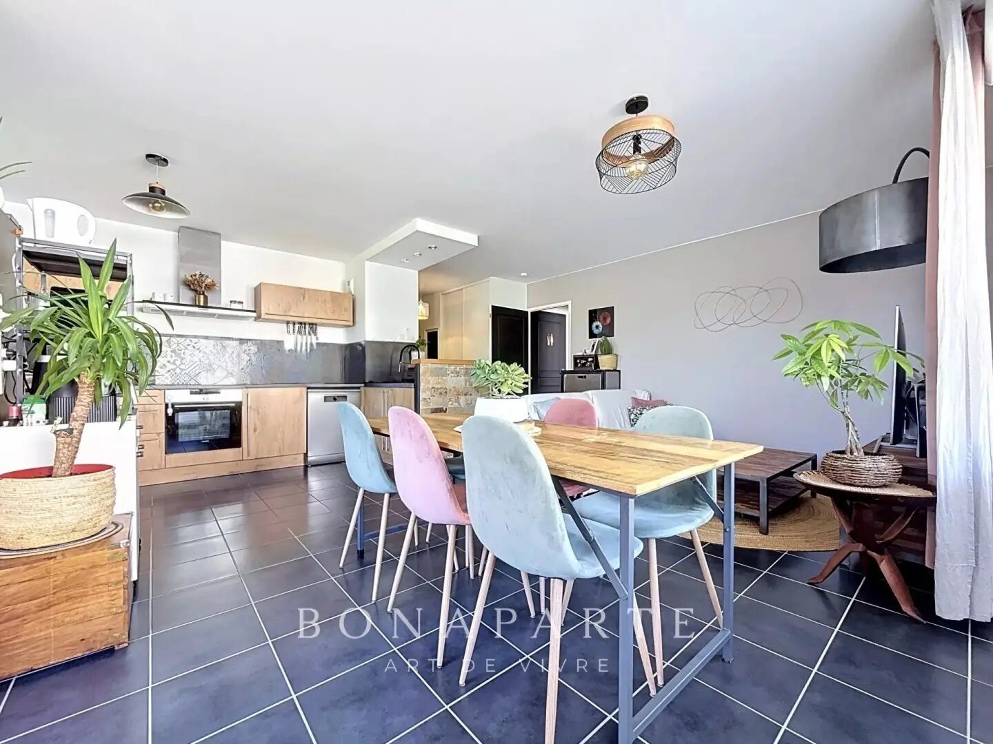 Appartement à vendre, 69m², Saint-Genis-Pouilly