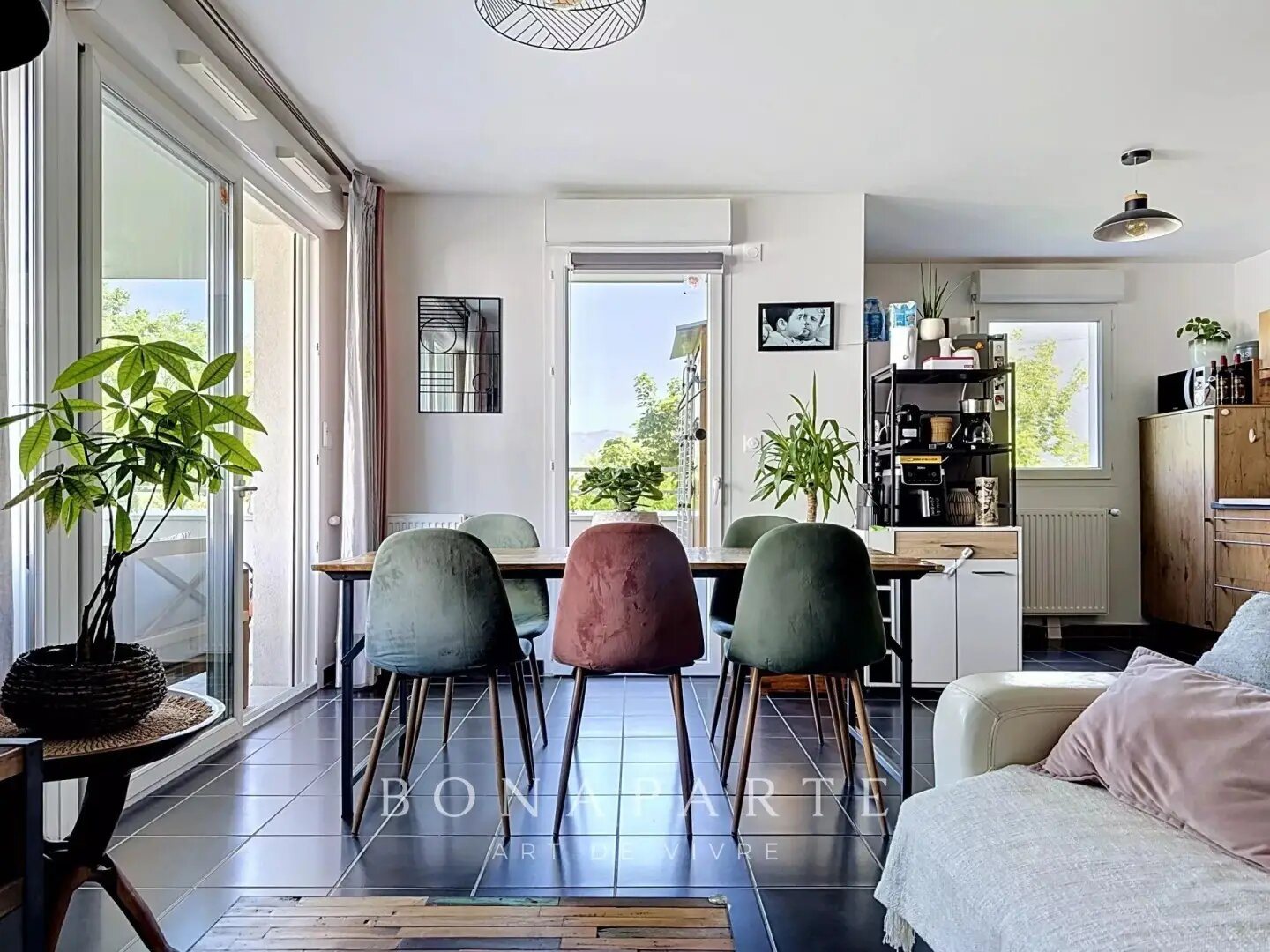 Appartement à vendre, 69m², Saint-Genis-Pouilly