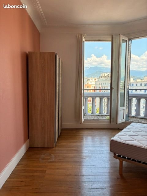 Appartement à louer, 74m², Grenoble