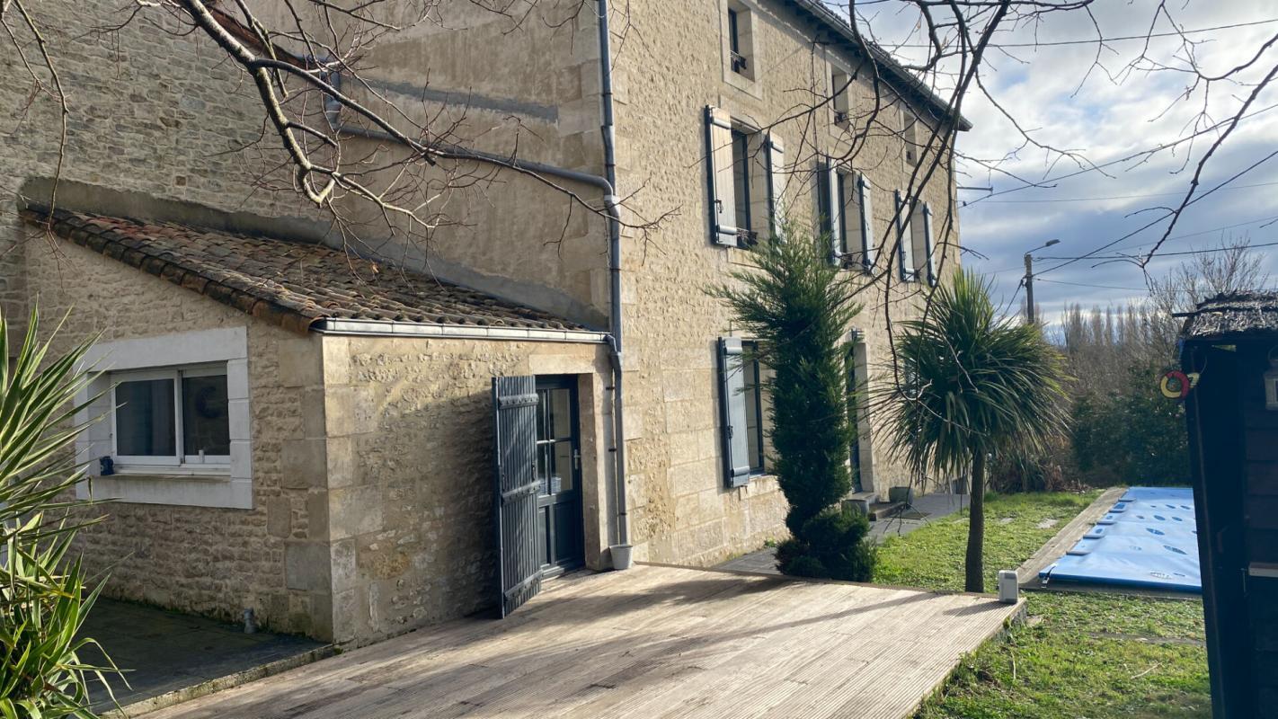 Maison à vendre, 233m², Echiré