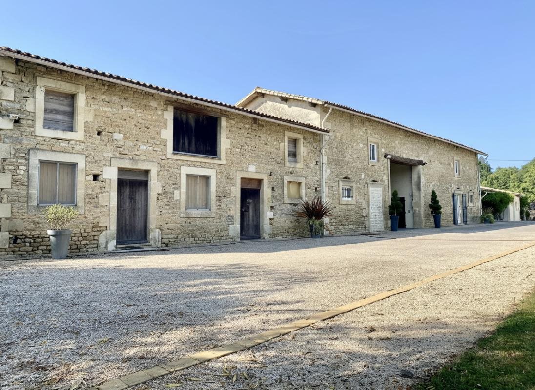 Maison à vendre, 218m², Saint-Maixent-l'Ecole