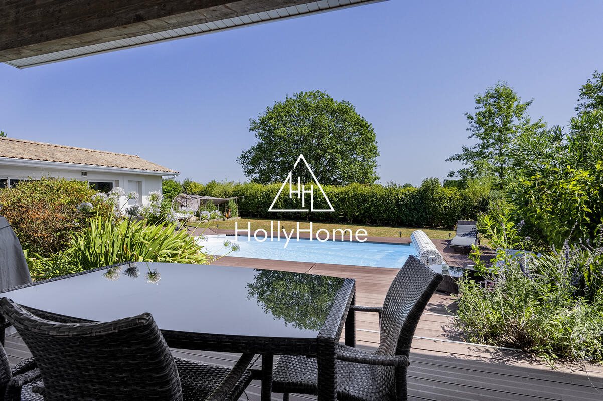Maison à vendre, 230m², Carignan-de-Bordeaux
