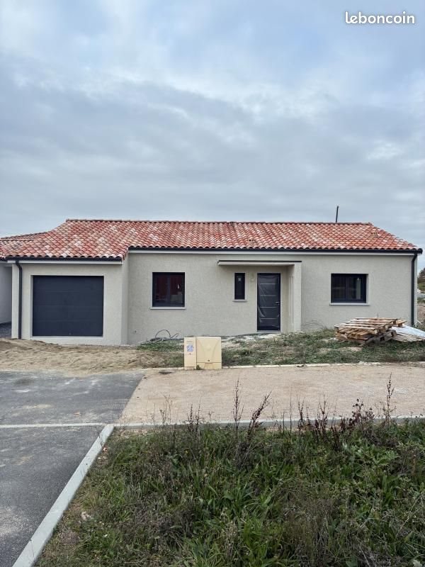 Maison à vendre, 75m², Taïx