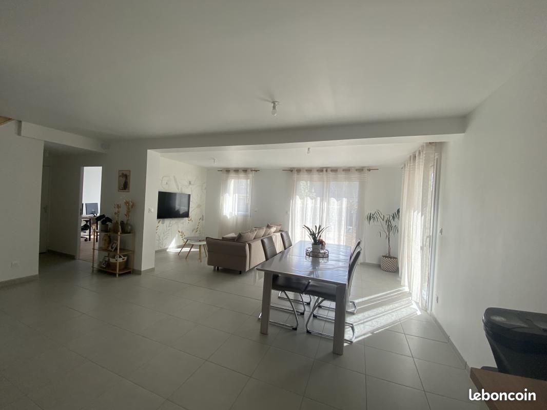 Maison à vendre, 111m², Segré-en-Anjou Bleu