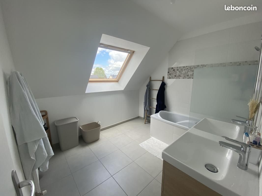 Maison à vendre, 111m², Segré-en-Anjou Bleu