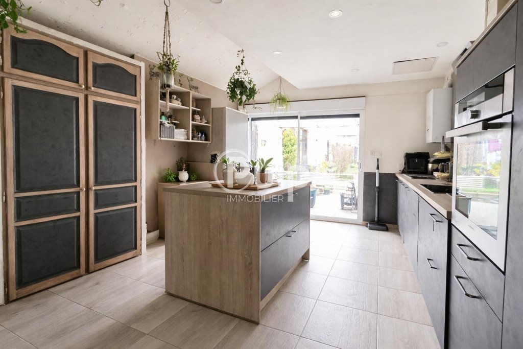 Maison à vendre, 150m², Avion