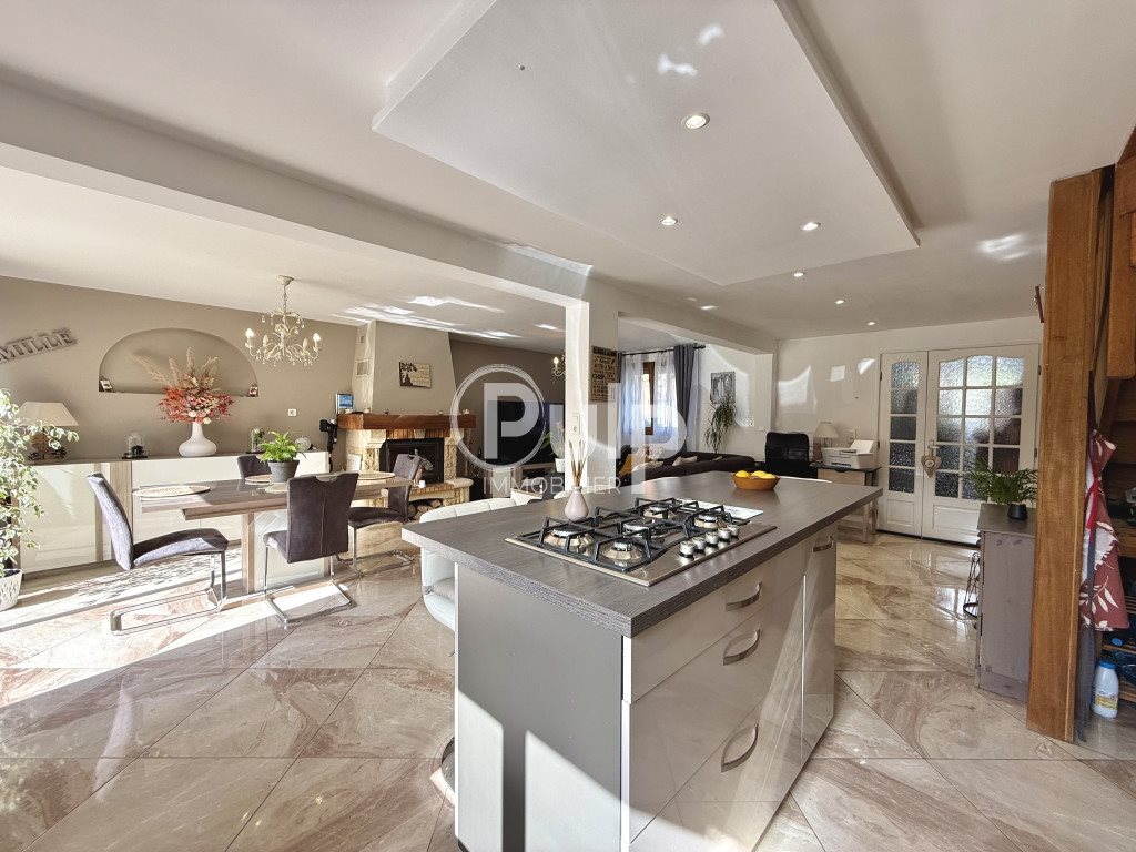 Maison à vendre, 102m², Templemars