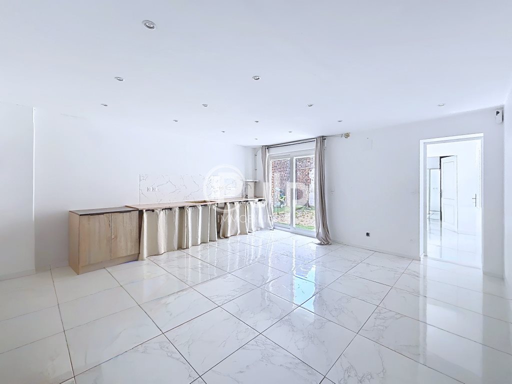 Maison à vendre, 78m², Neuville-Saint-Rémy
