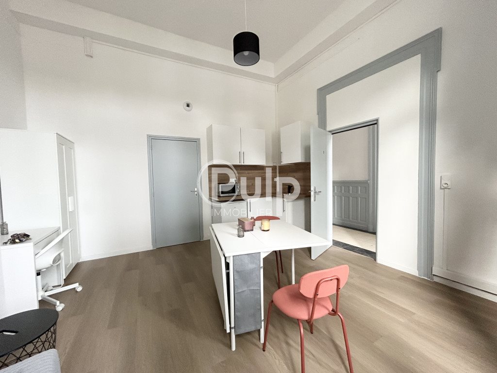 Appartement à louer, 25m², Douai