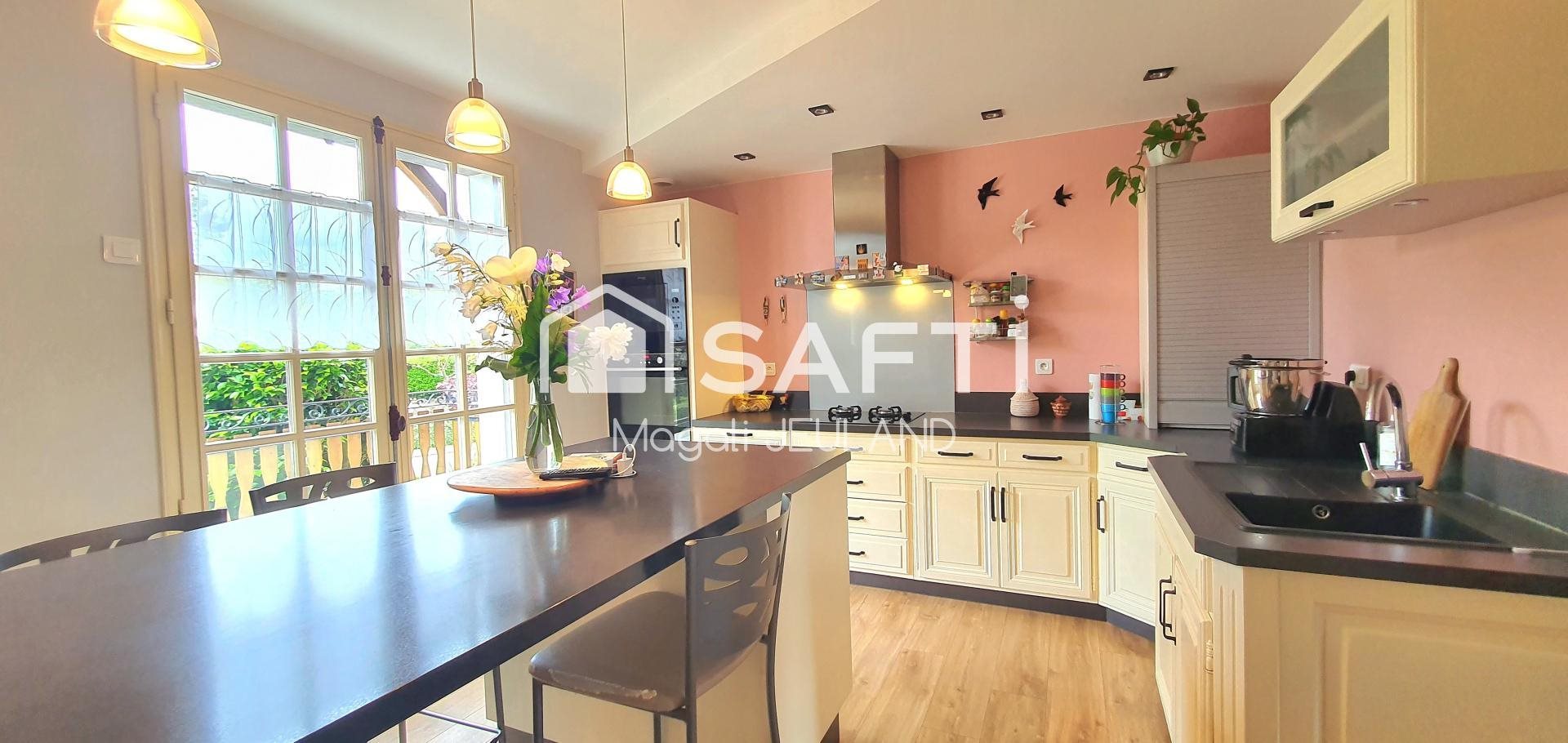 Maison à vendre, 172m², Argentré-du-Plessis