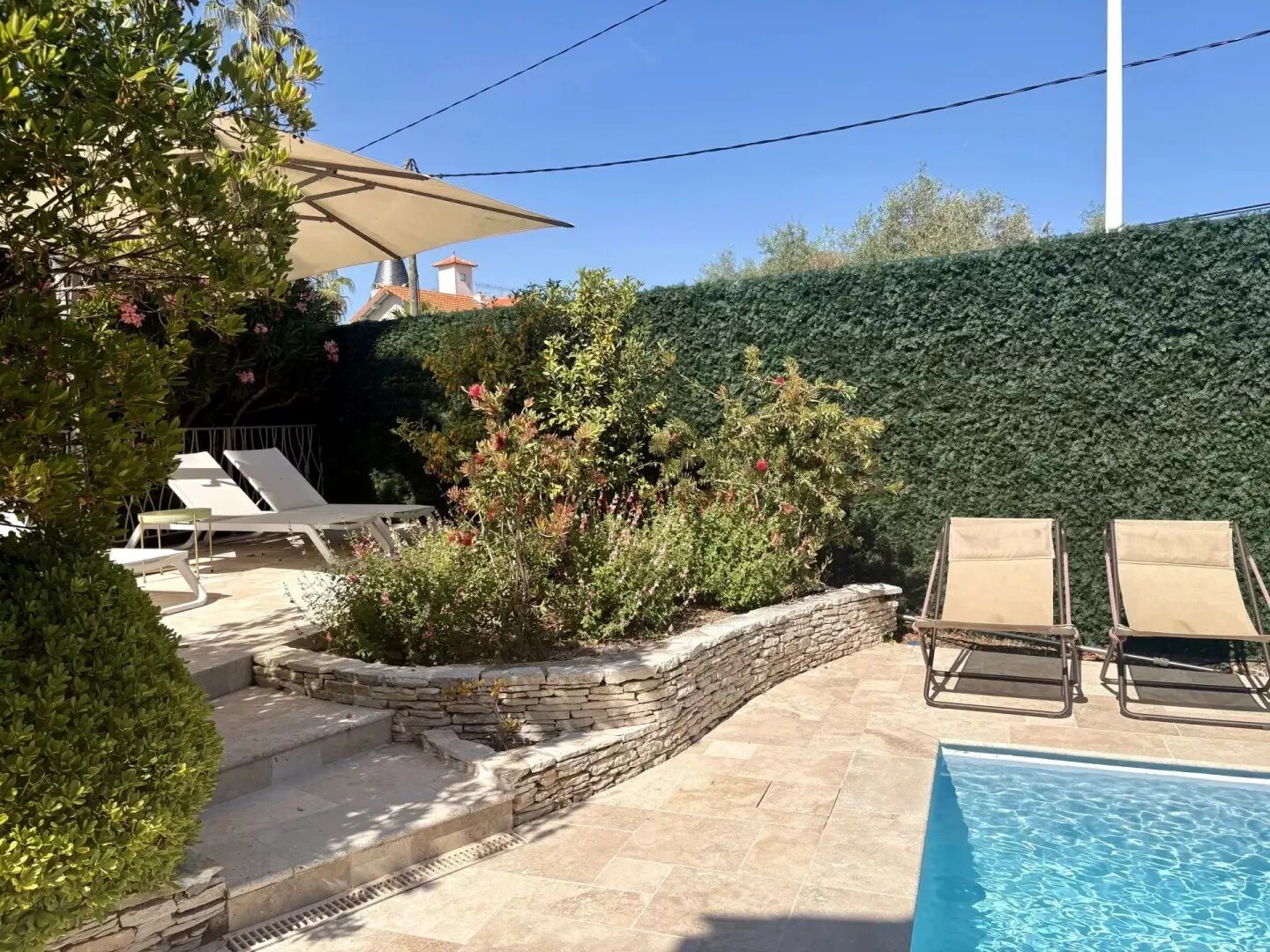 Maison à louer, 4m², Antibes